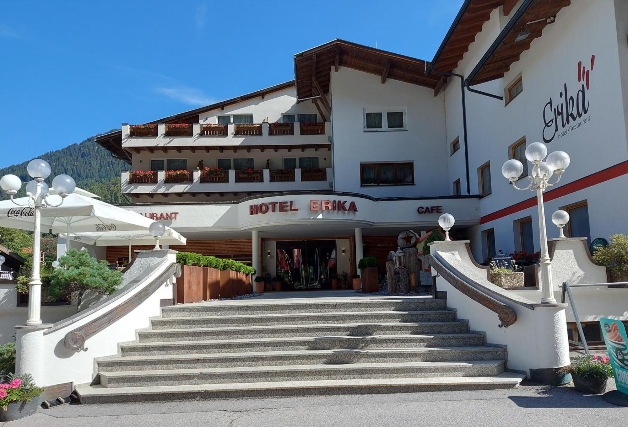 Hotel Erika ナウダース エクステリア 写真
