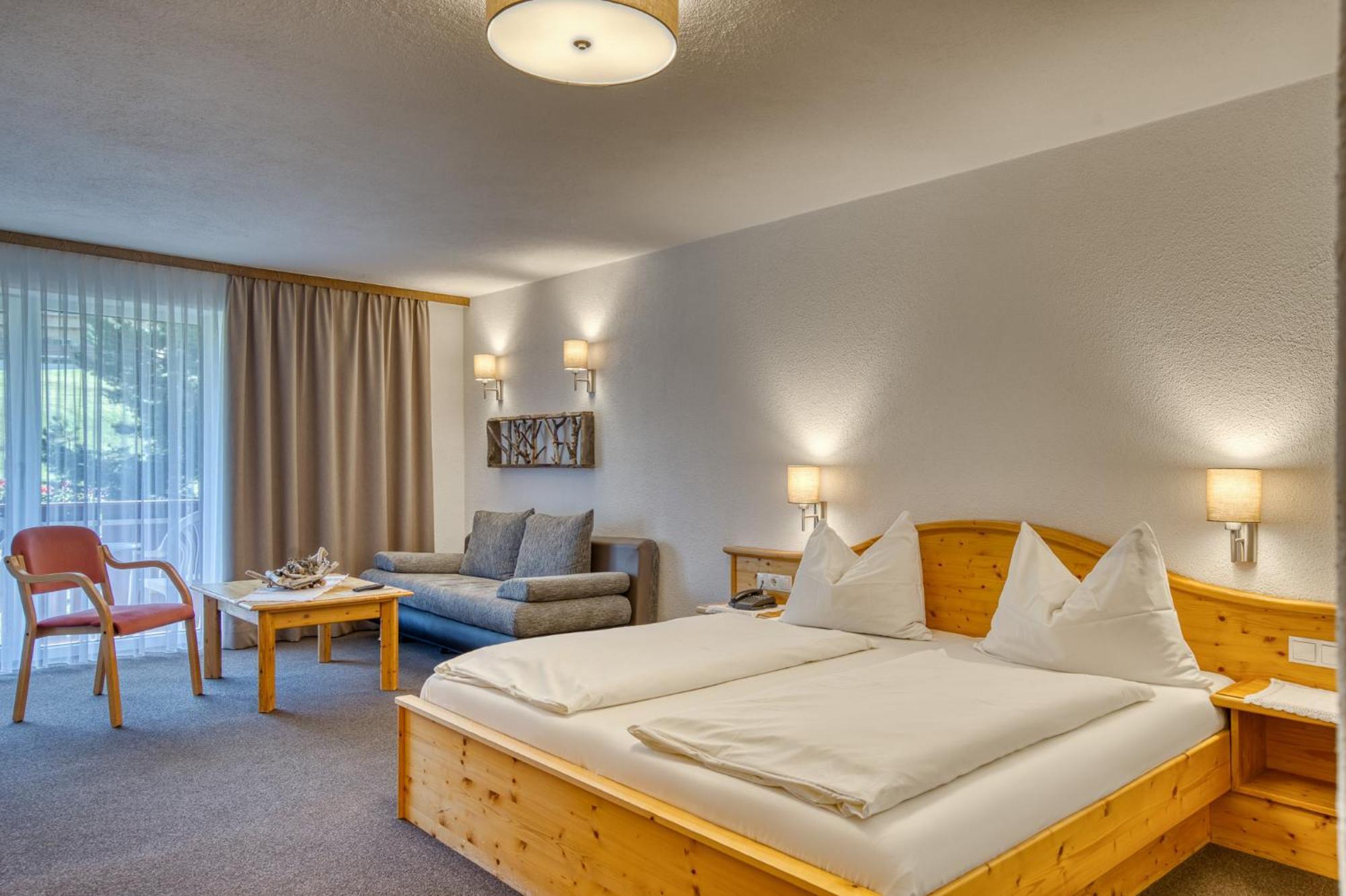 Hotel Erika ナウダース エクステリア 写真