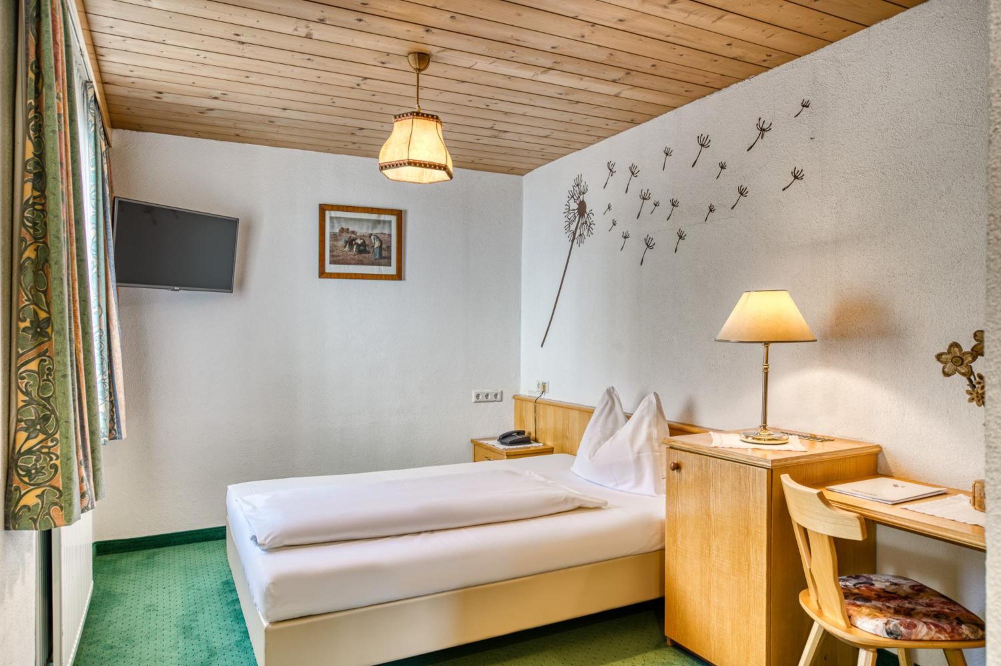 Hotel Erika ナウダース エクステリア 写真