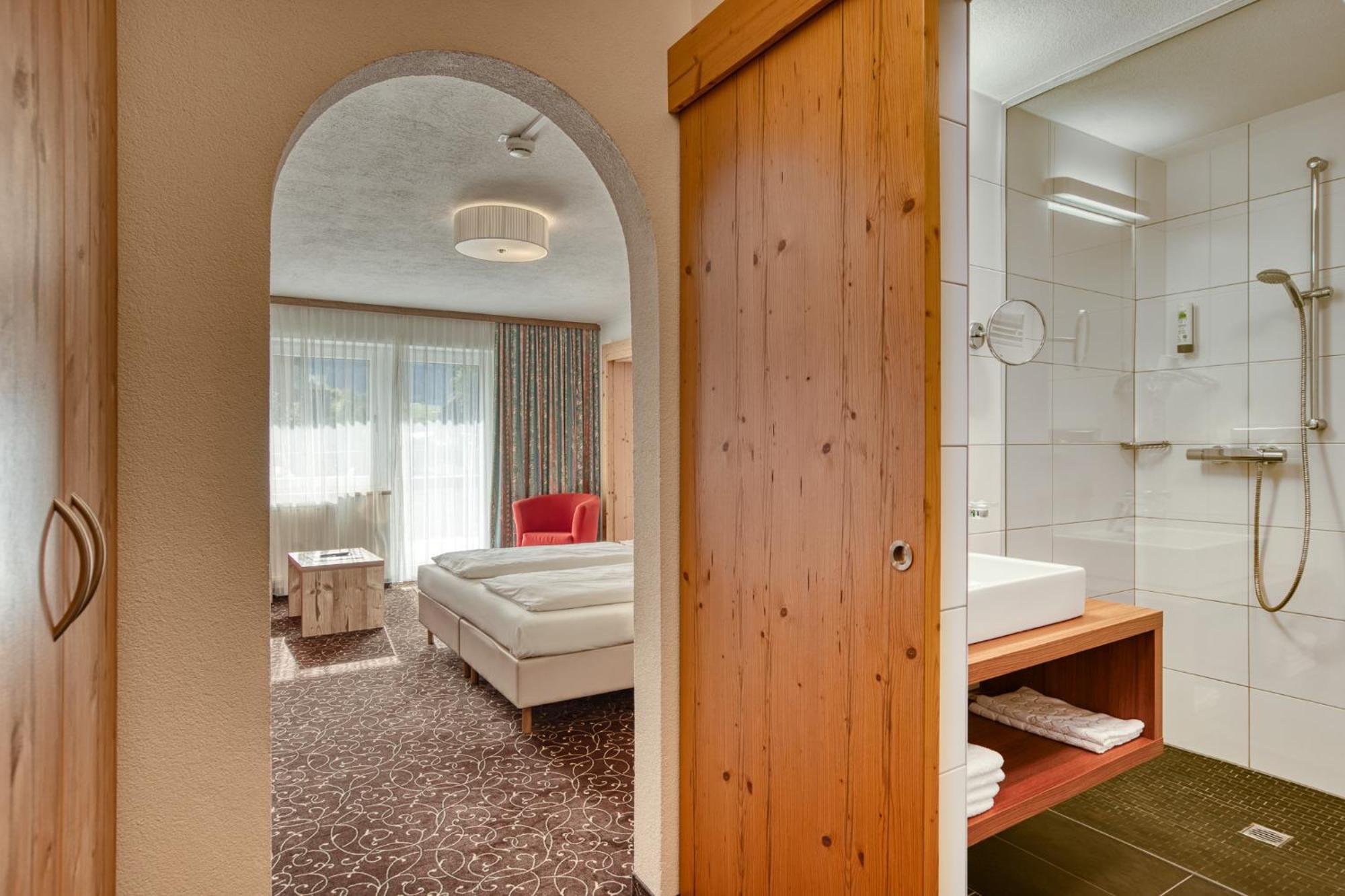 Hotel Erika ナウダース エクステリア 写真