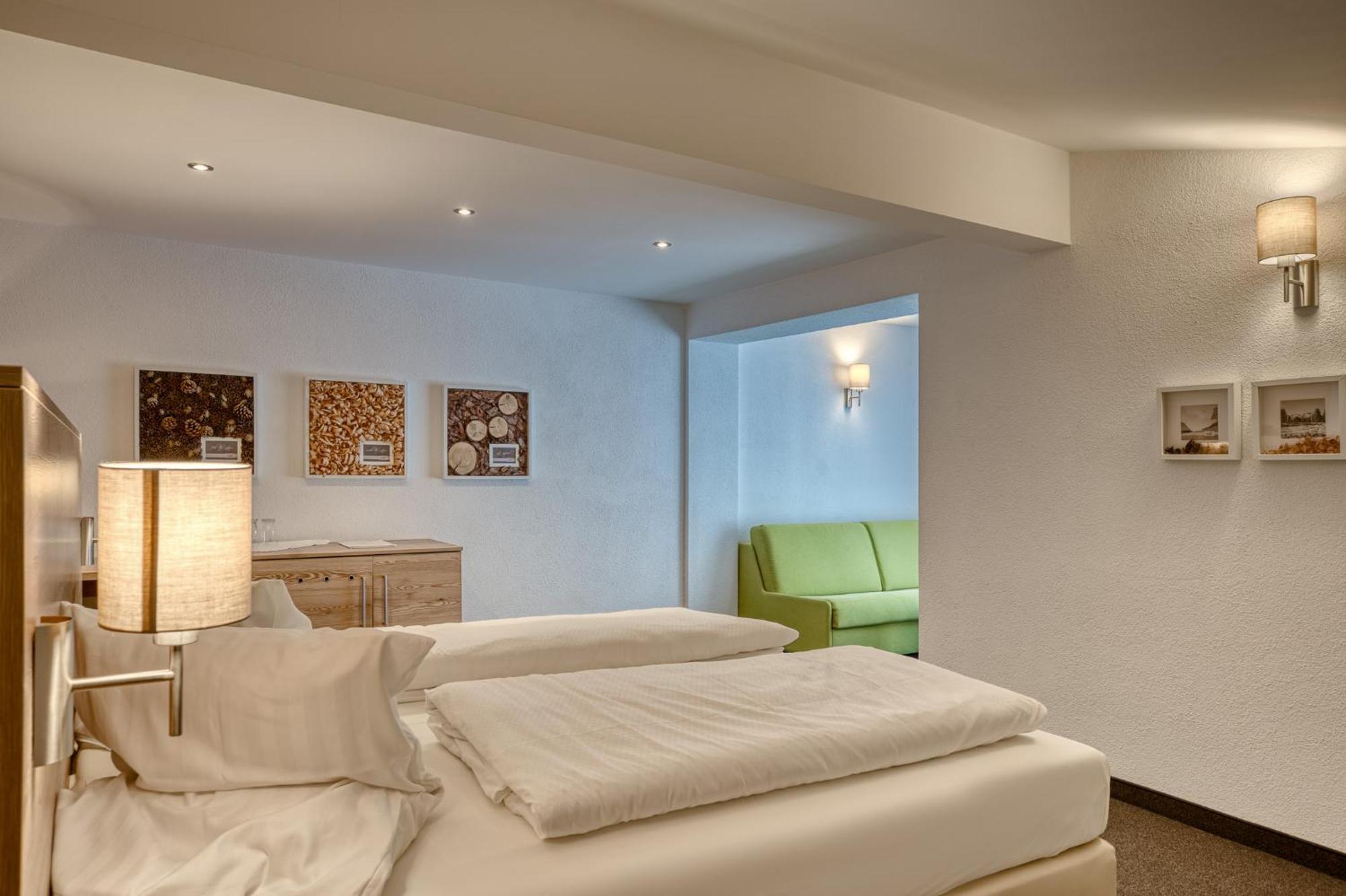 Hotel Erika ナウダース エクステリア 写真
